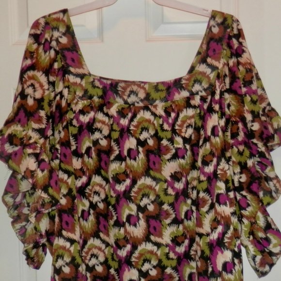 SQUARE NECK FLORAL PEASANT TOP * BLACK GREEN AND PURPLE PRINT *  RUFFLE SLEEVE * - Picture 1 of 3